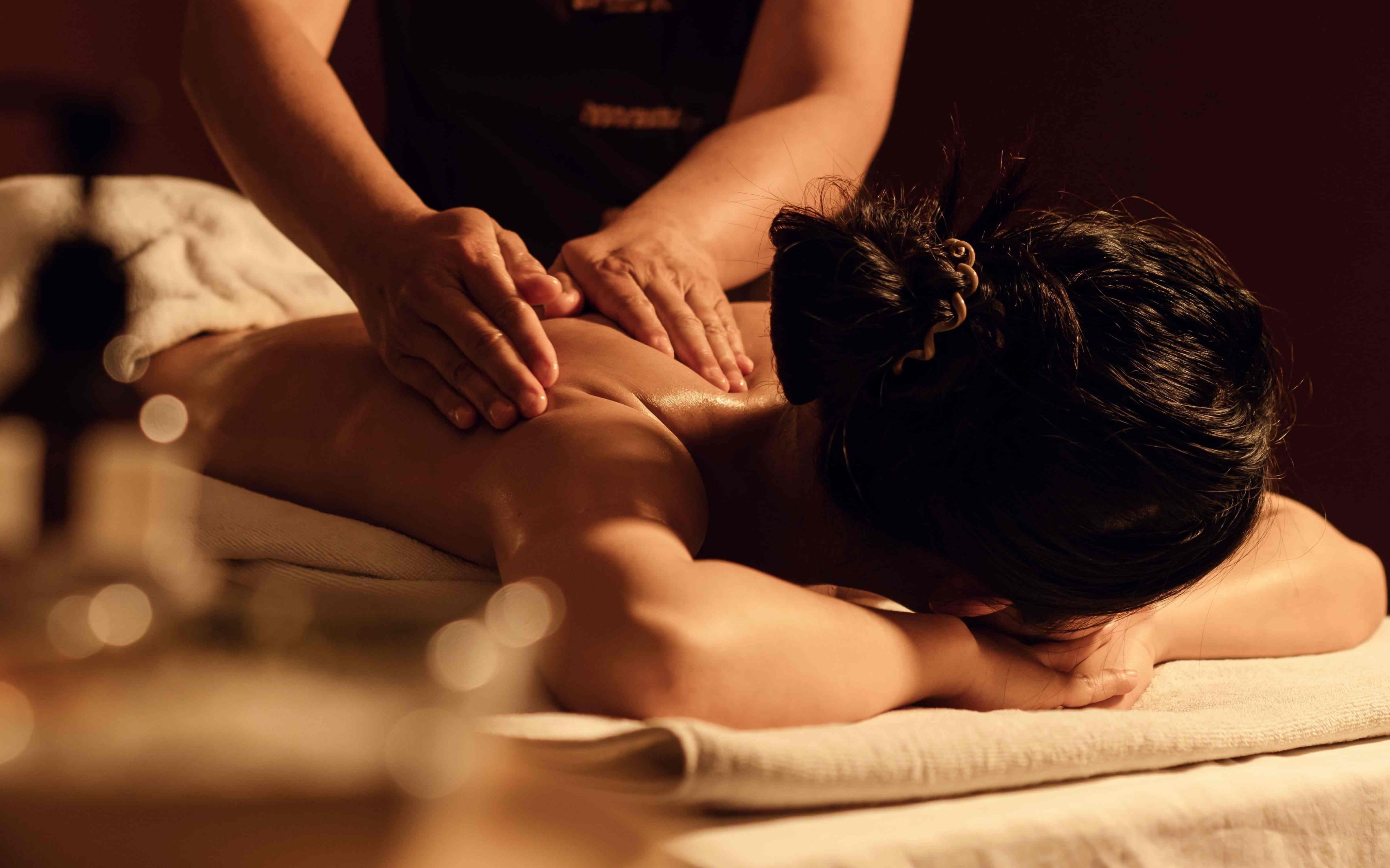 Ganzk&ouml;rpermassage